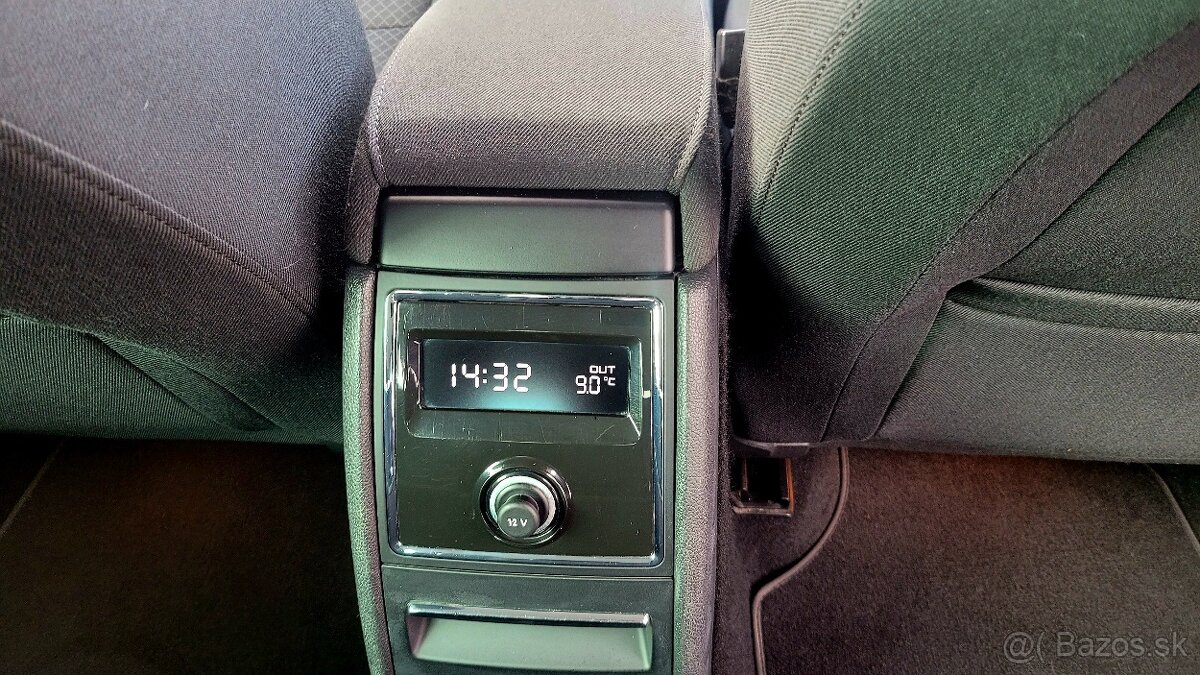 Škoda Superb Combi 2.0 TDI CR 170k Ambition DSG - 10