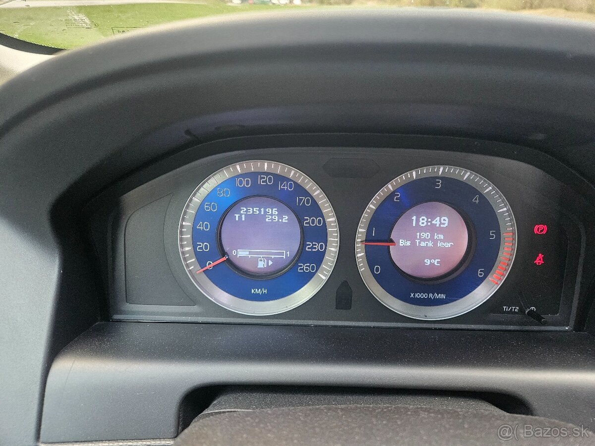 Volvo XC 60 R design 151kw AWD - 10