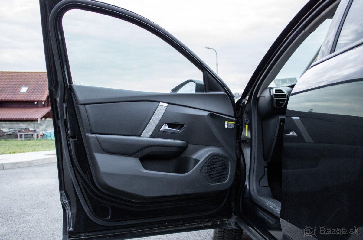 Citroën C4 PureTech 130 S&S Feel Pack / 96kW / M6 / 2021 - 10