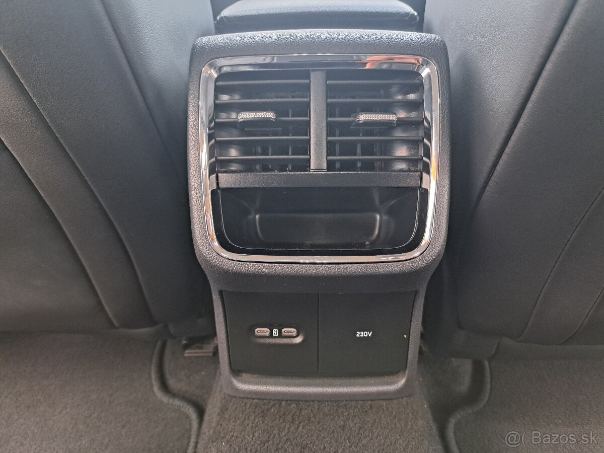 Škoda Octavia Combi 4 Premium DSG - 10