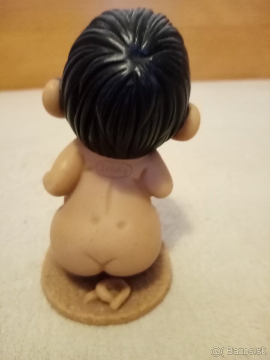 Retro starozitnosti - 10