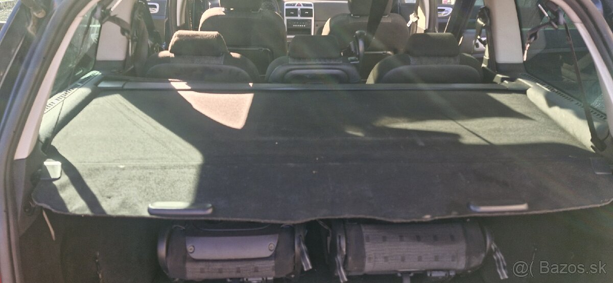 Peugeot 308 2.0HDi 7 miestne - 10