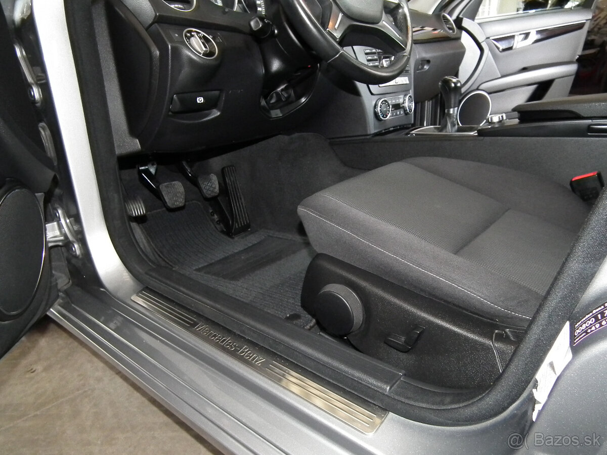 Mercedes-Benz C220 - 10