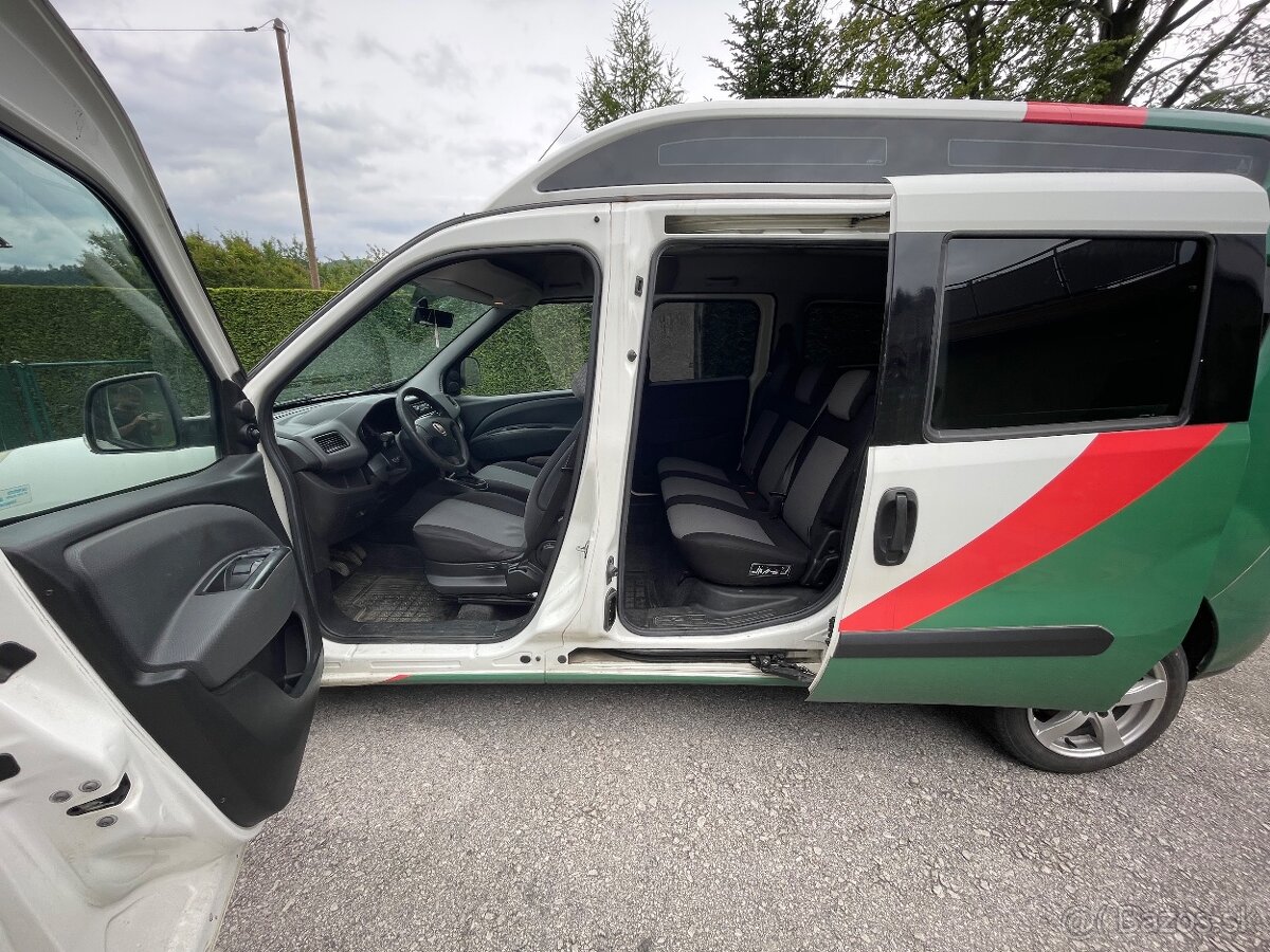 Fiat doblo combi 2.0 - 10