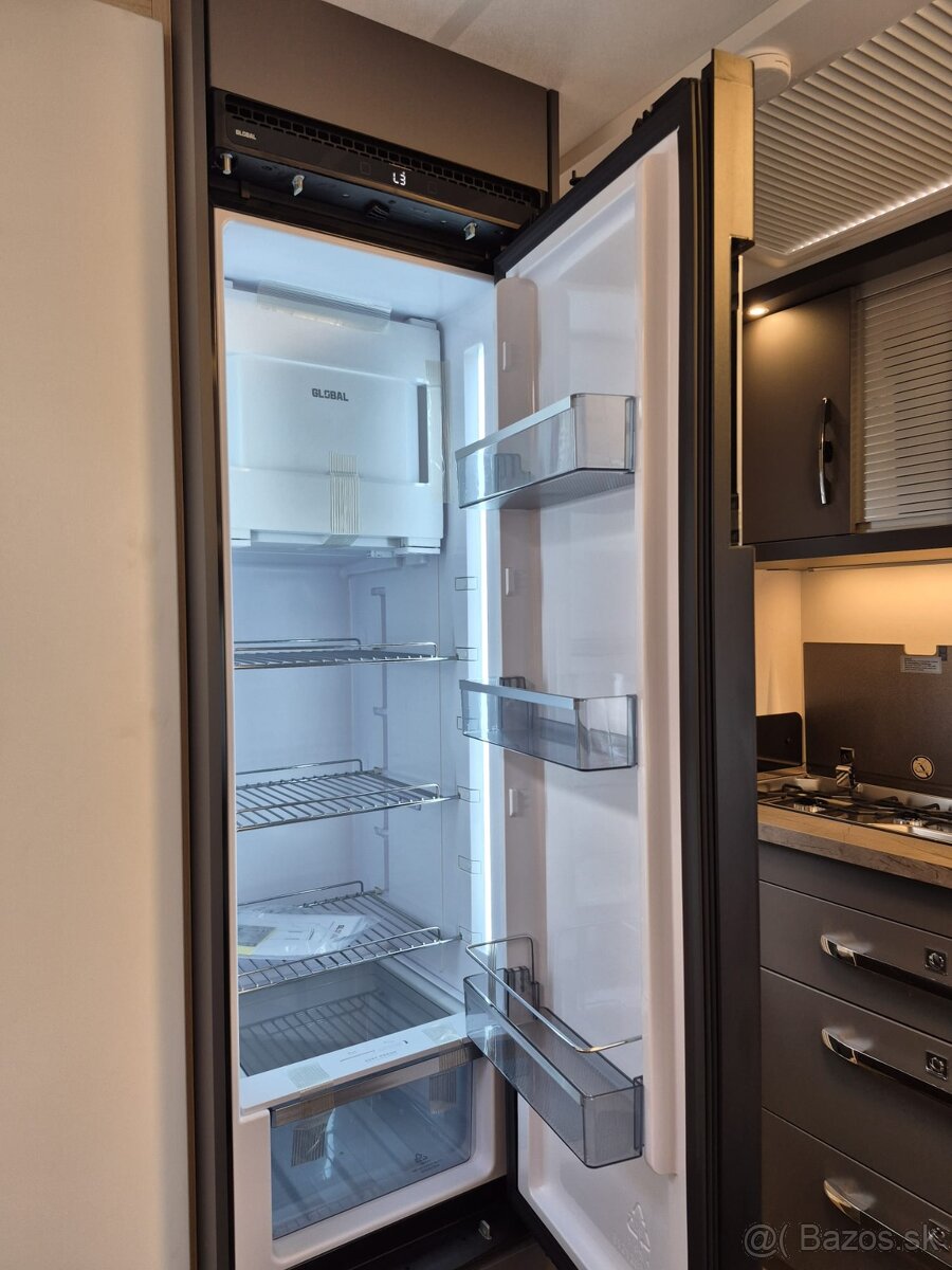 Nový karavan Hobby De Luxe 400 SFe,model 2027 - 10