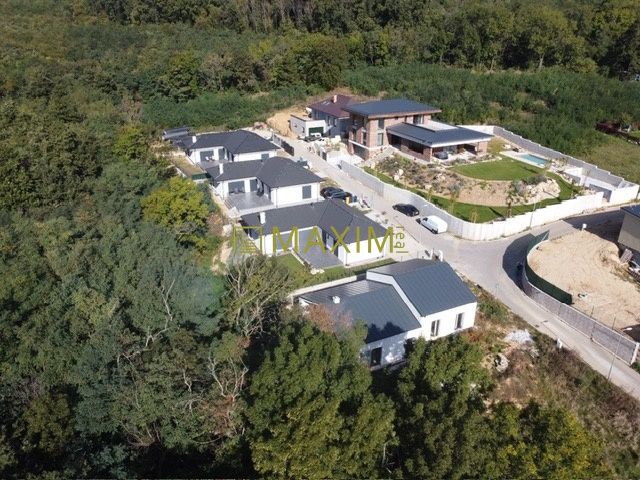 Novostavba v Štitároch pod lesom - 10