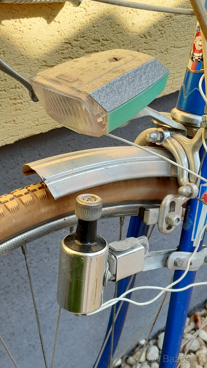 Eska v povodnom stave a vybave - 10