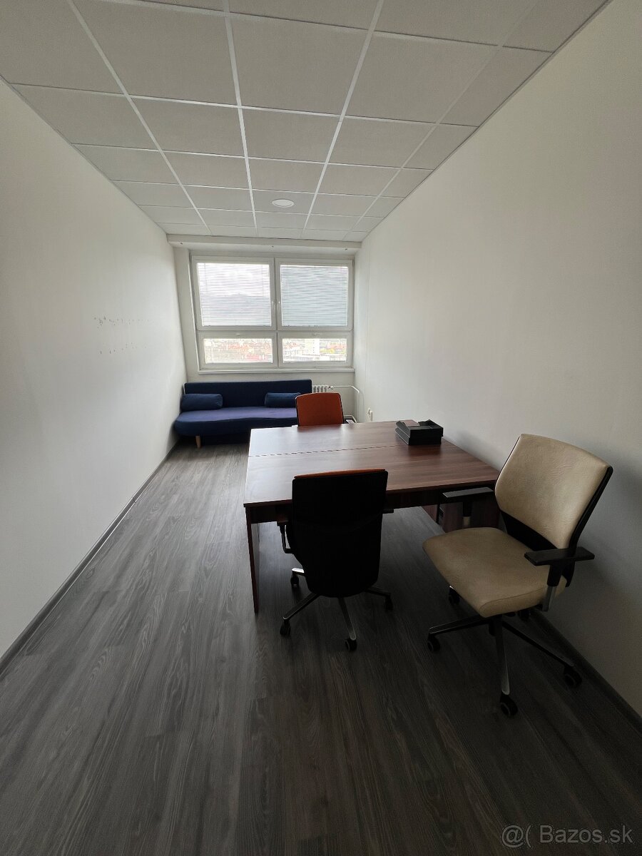 Prenájom kancelárskych priestorov v meste Banská Bystrica - 10
