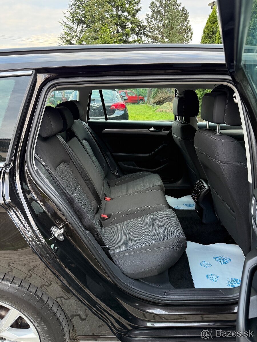 Volkswagen Passat Variant 2.0 TDI EVO Business DSG - 10