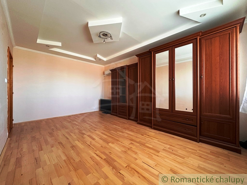 Štvorizbový byt, blízko centra mesta Šahy - 10