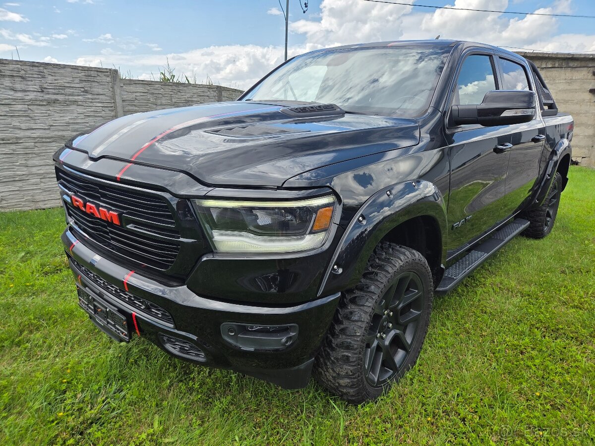 DODGE RAM 1500 5.7 HEMI 401PS 4X4 LARAMIE OFF-ROAD - 10