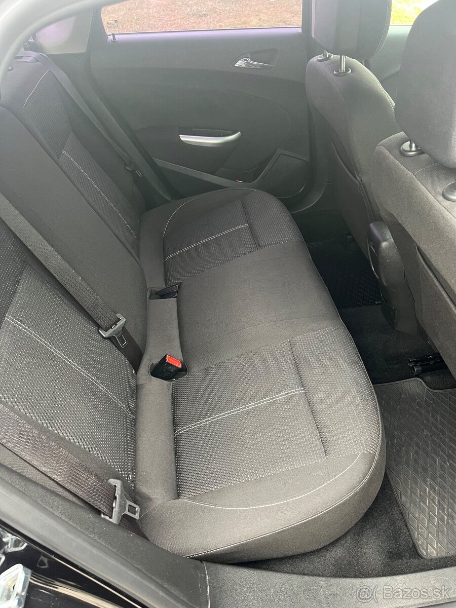 OPEL ASTRA 1.4 TURBO 103KW - 10