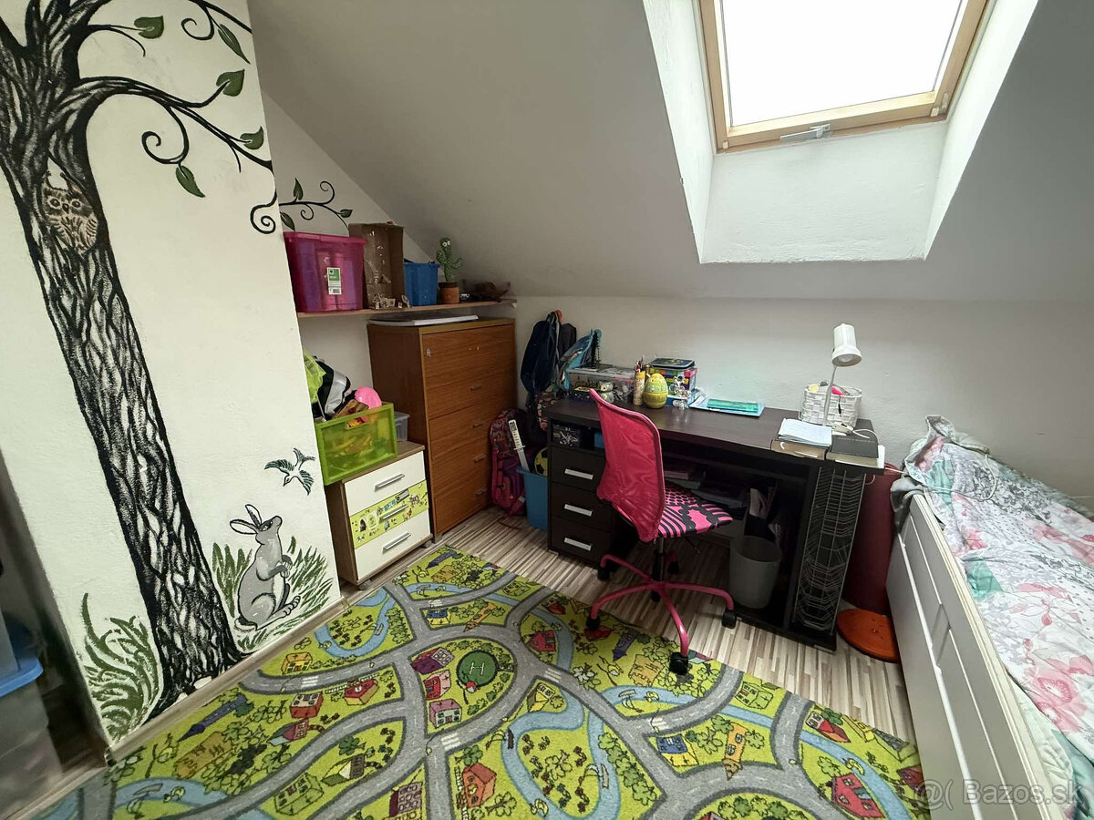 Nová cena - Rodinný dom s krásnou záhradou - 10