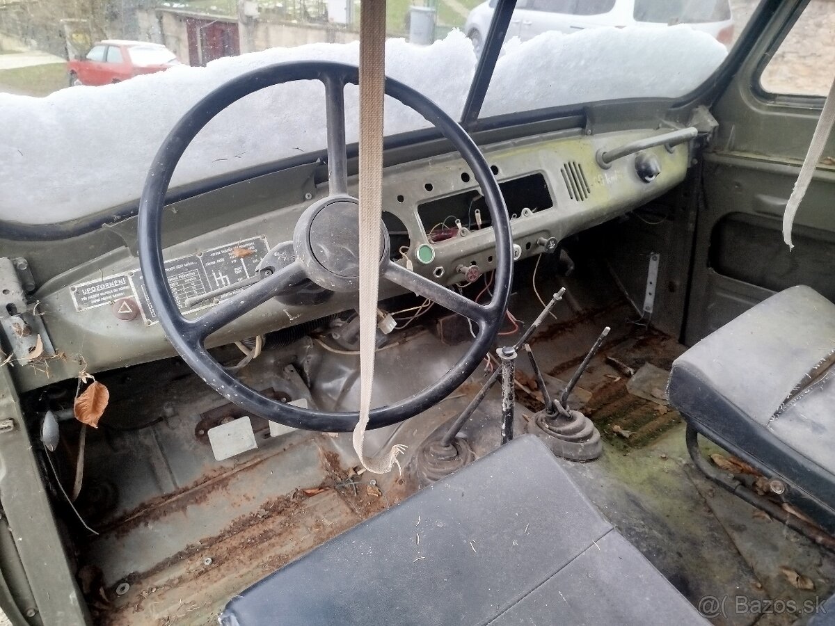 Uaz 469 diely - 10