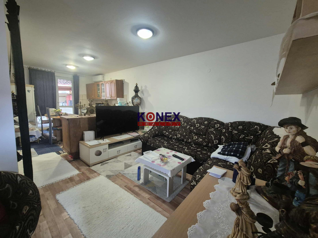 NA PREDAJ Rodinný dom v meste KRÁĽOVSKÝ CHLMEC - 10