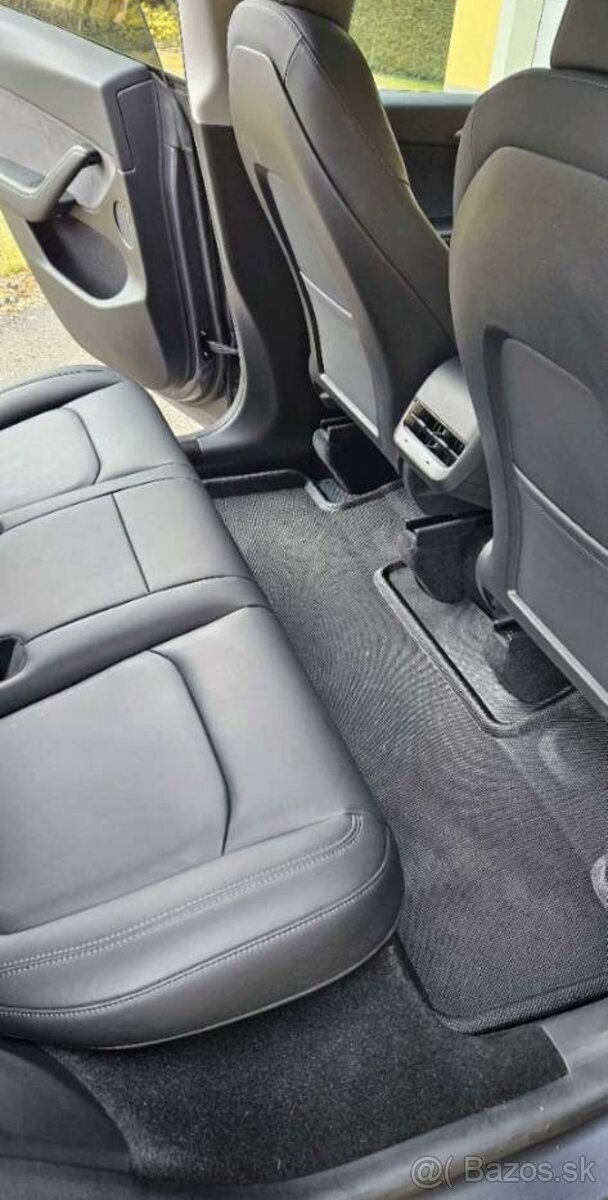 Tesla model Y Long Range AWD len 58 tis. km - 10