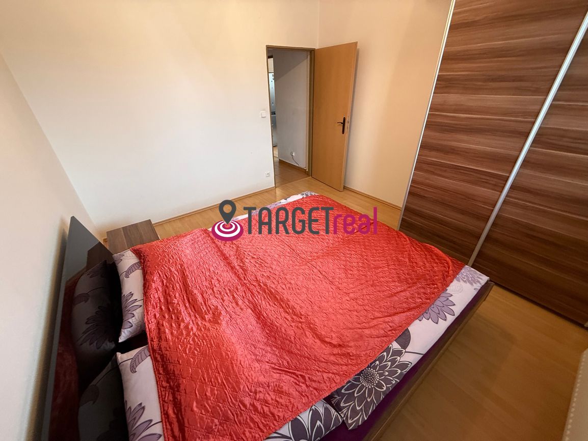 SLNEČNÝ 2-IZBOVÝ BYT S VEĽKÝM BALKÓNOM A SÚKROMNÝM DVOROM - 10