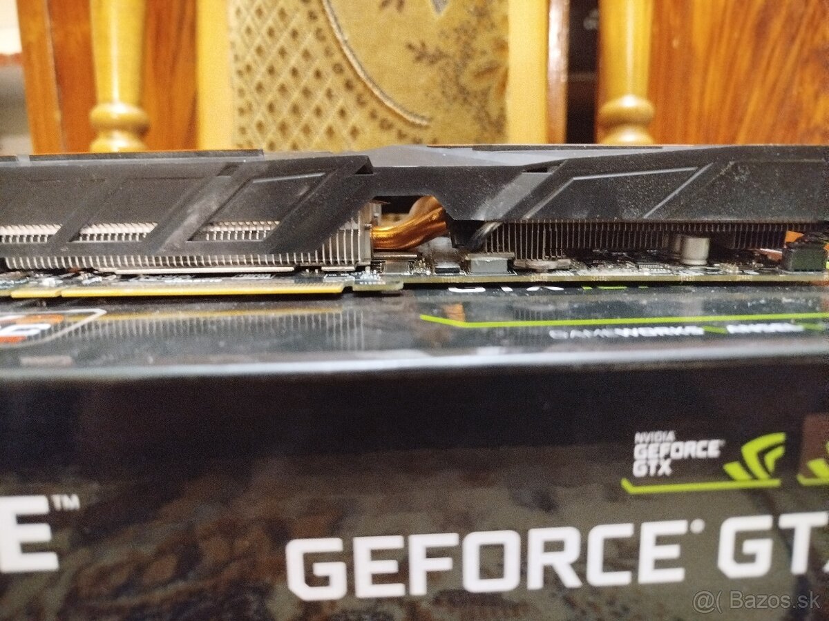 Alienware Aurora R4 i7, GTX 1070, 16GB RAM, Monitor - 10