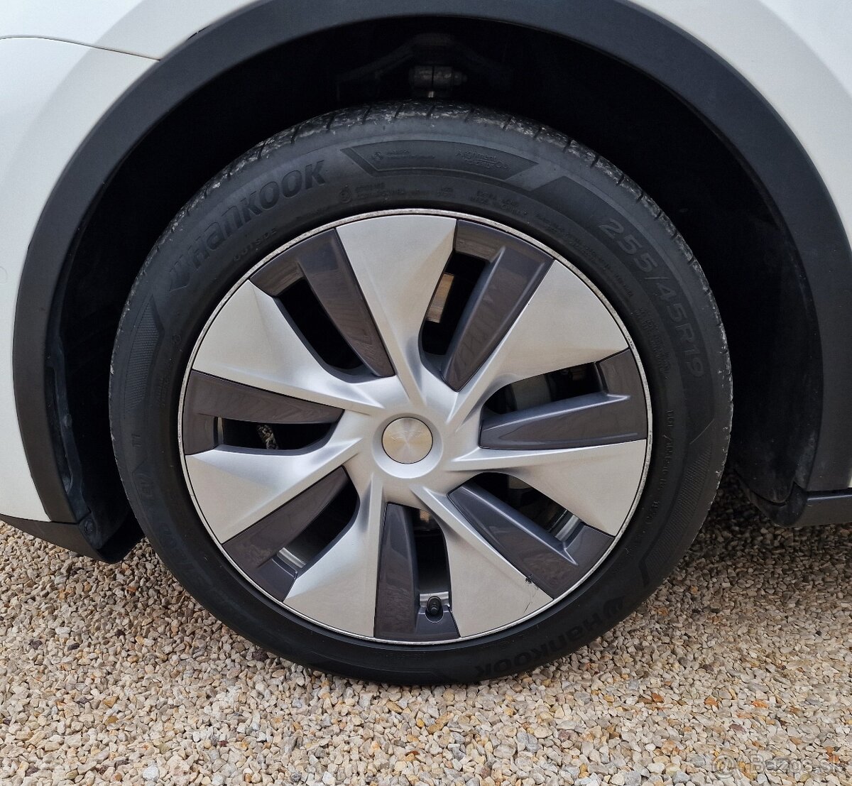 TESLA MODEL Y DUAL MOTOR LONG RANGE AWD - 10