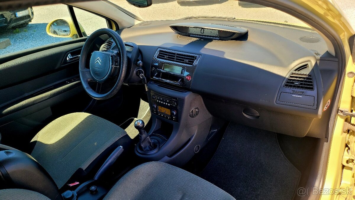 Citroën C4 Coupé 1.6i 16V Plus - 10