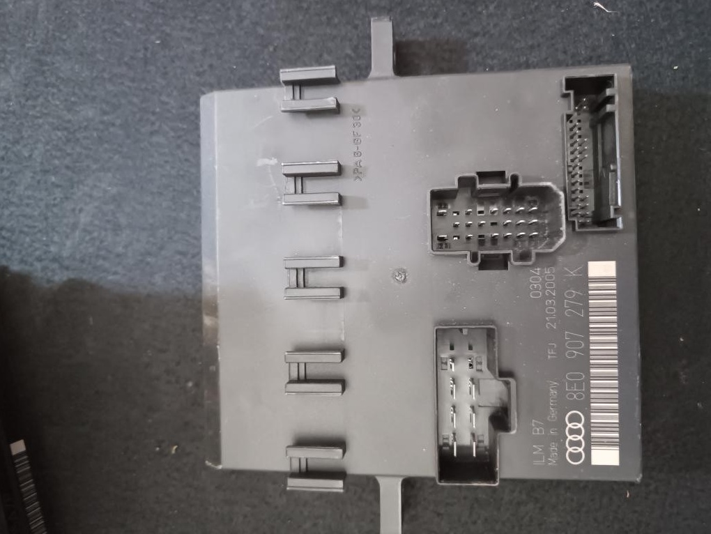 Riadiaca jednotka svetiel stieračov audi a4 b6 b7 - 10