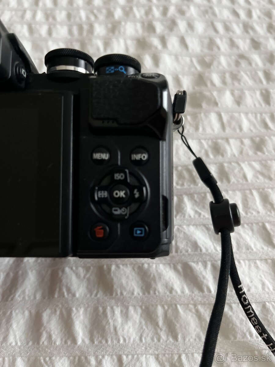 Olympus OM-D E-M10 Mark II - 10