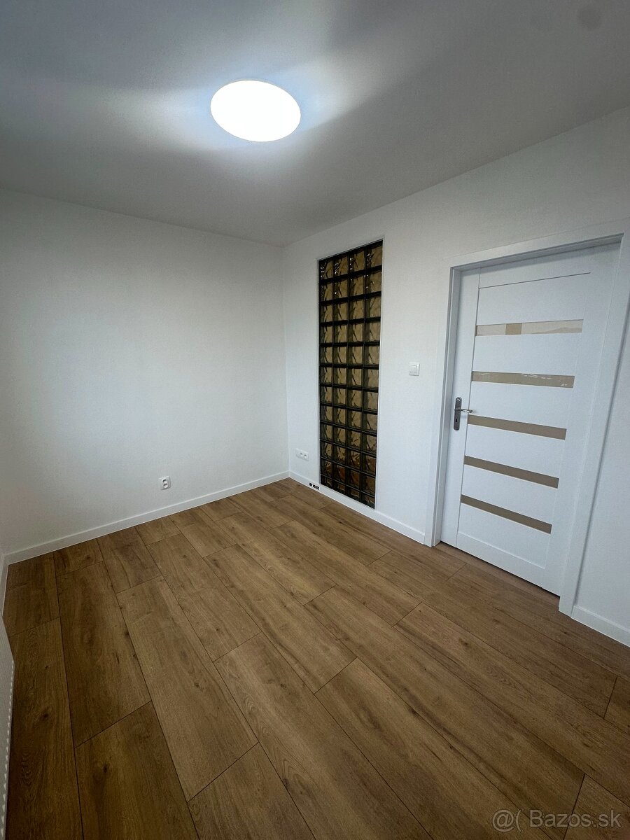 Kompletné zrekonštruovaný 3-izbový byt v Banskej Bystrici - 10