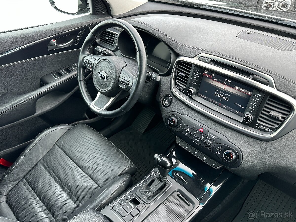 Kia Sorento 2.2 CRDi 4x4 A/T, r.v.: 2017 - 10
