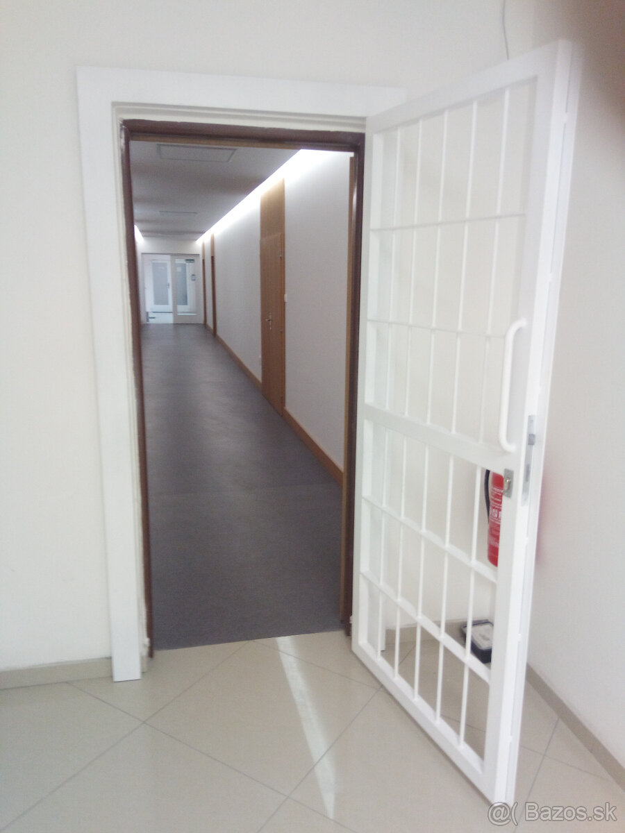 Mreže na okná , dvere - 10