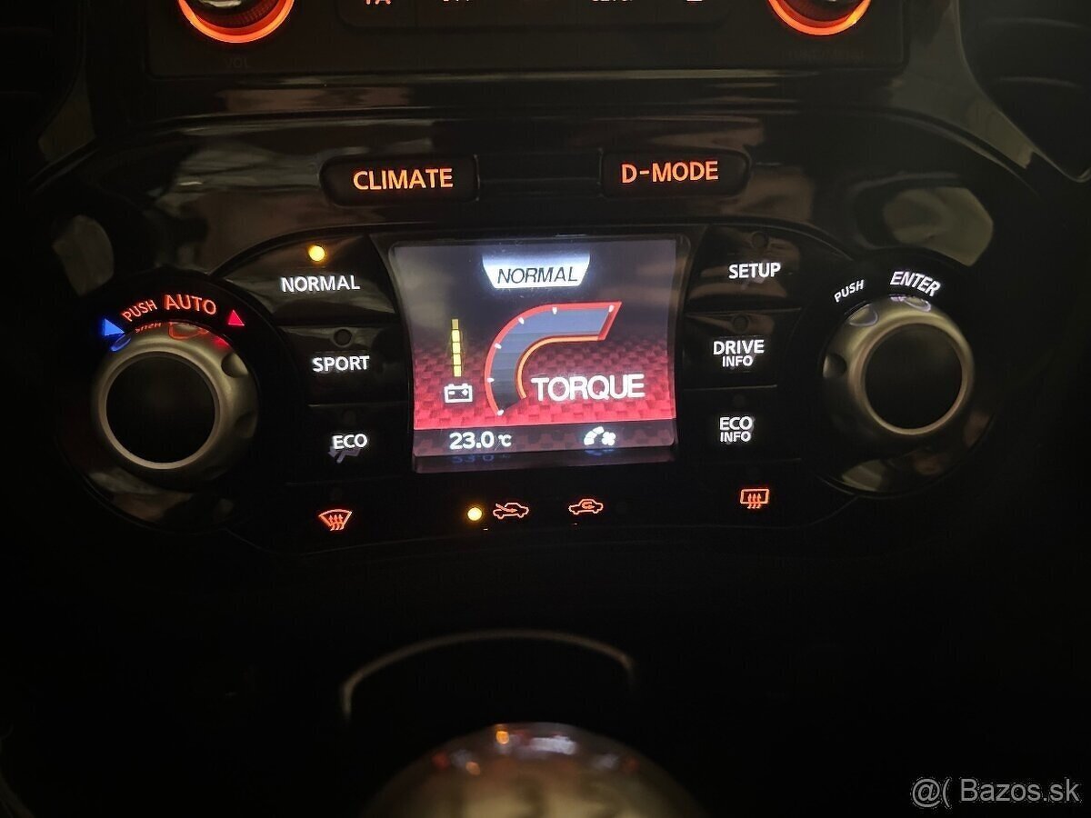 Nissan Juke 1.6, 86 kw, benzín,119000km - 10