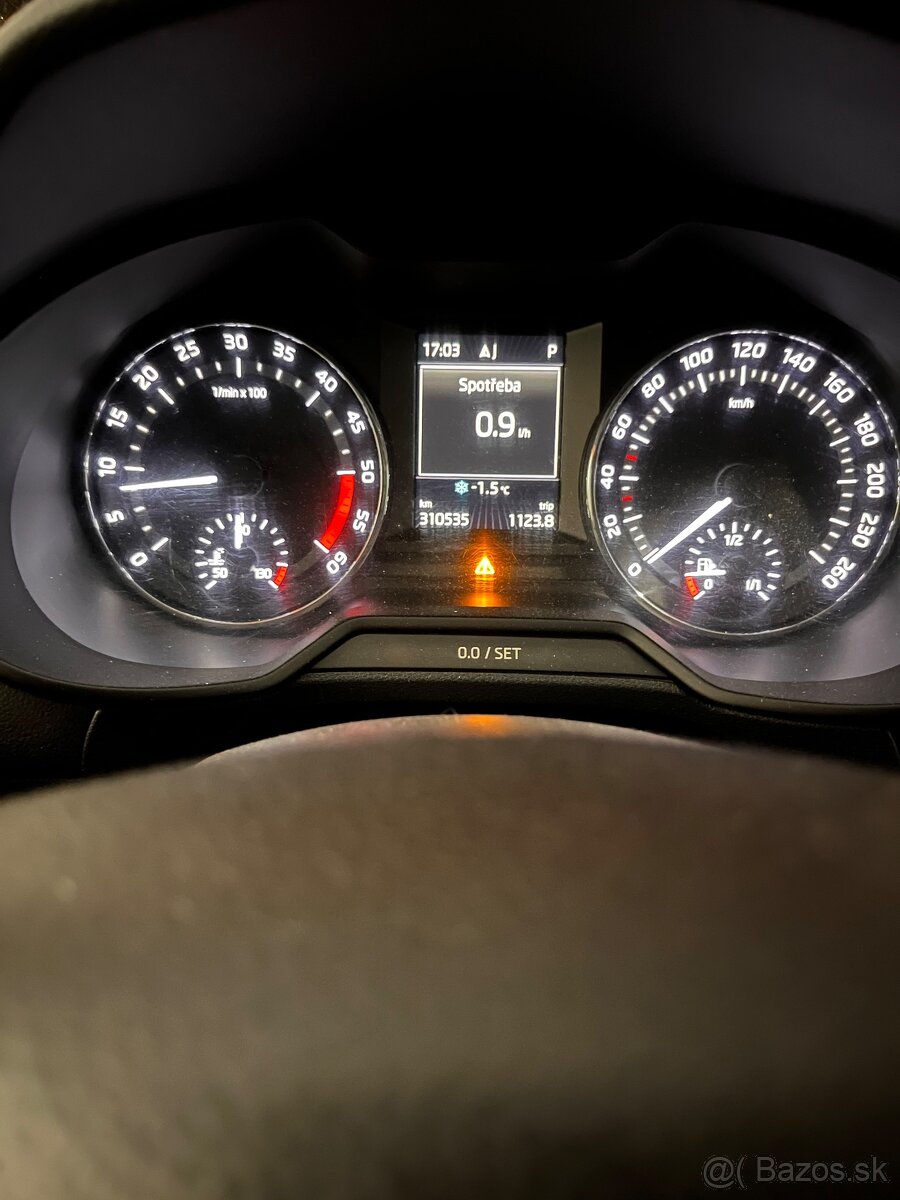 Škoda octavia combi SCOUT 2.0 TDi DSG 4x4 - 10