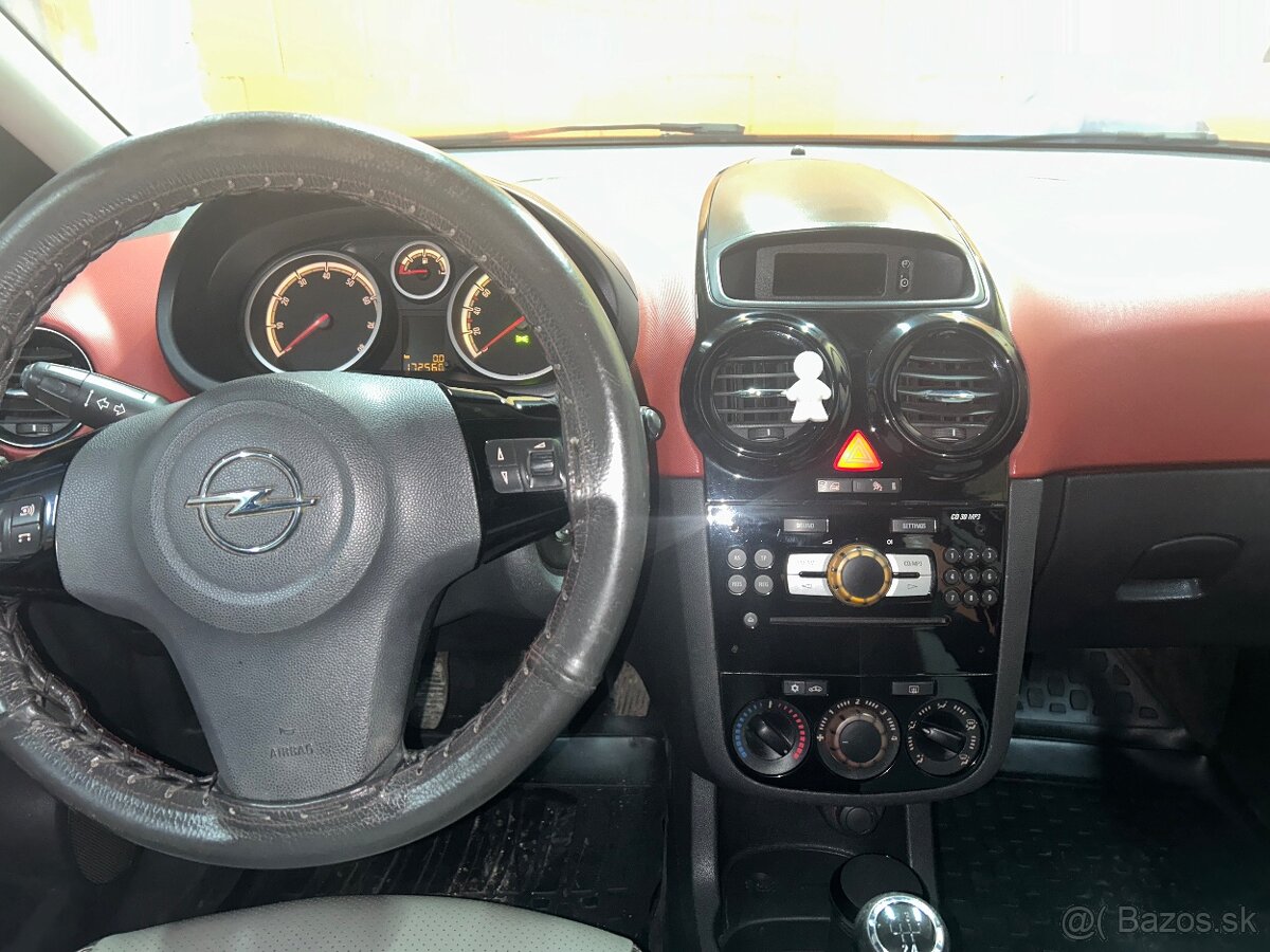 Predám opel corsa d rok2010 1.2 16v 59kw - 10