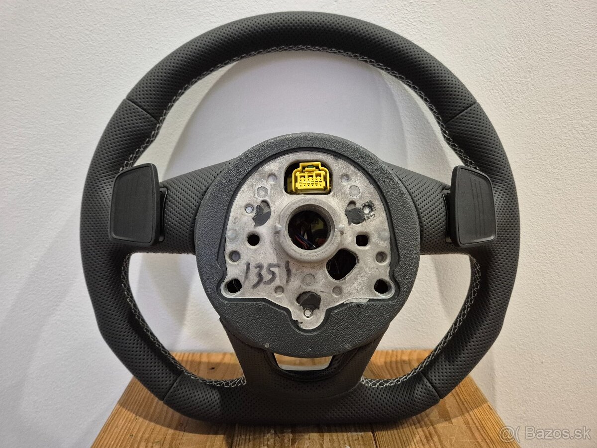 AUDI ŠPORTOVÝ VOLANT CELO-PERFOROVANÝ - 10