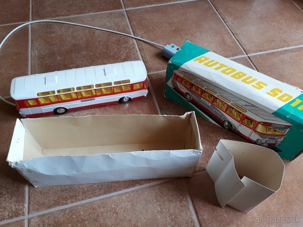 Stara hracka - Autobus KAROSA od ITES - 10