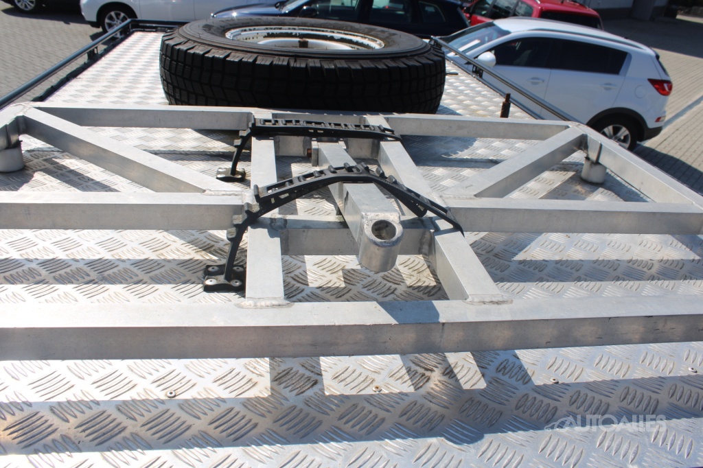 Land Rover Defender 2,4 TDCi 90 kW 110 SW 4x4 - 10