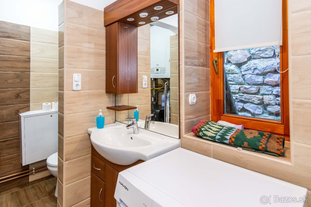 Ponúkame na predaj rodinný dom v obci Hollóháza - Maďarsko - 10