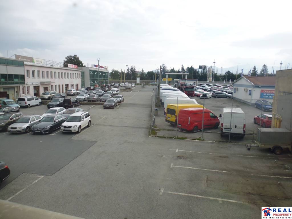 STROJNÍCKA: VOĽNÉ OBCHODNÉ priestory 48 m2 - PRÍZEMIE - 10