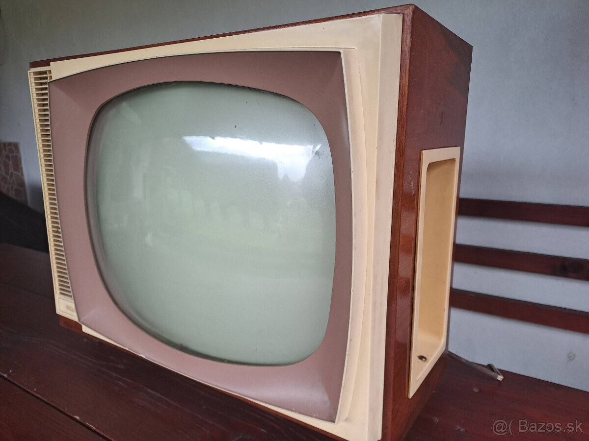 Staré retro rádiá - 10