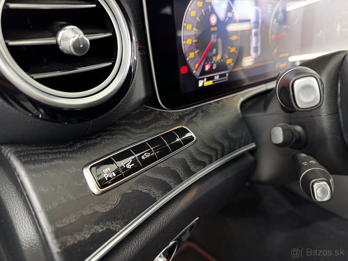 Mercedes E43 AMG 4MATIC - 10