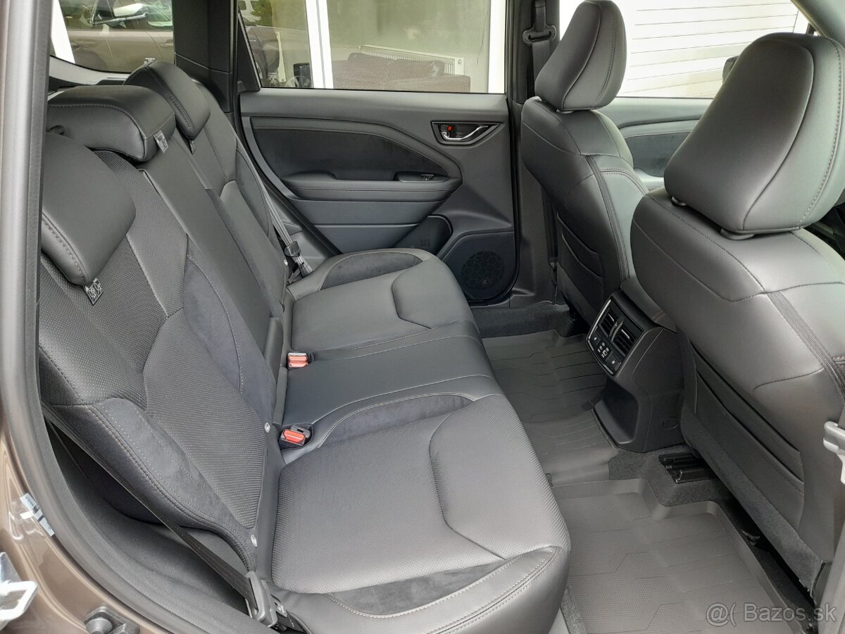 Subaru Forester 2.0i CVT Touring - Možný odpočet DPH - 10