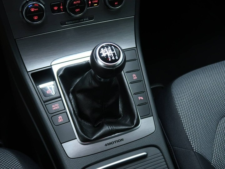 Volkswagen Passat Variant 2.0 TDI BMT Highline 4MOTION, 4x4 - 10