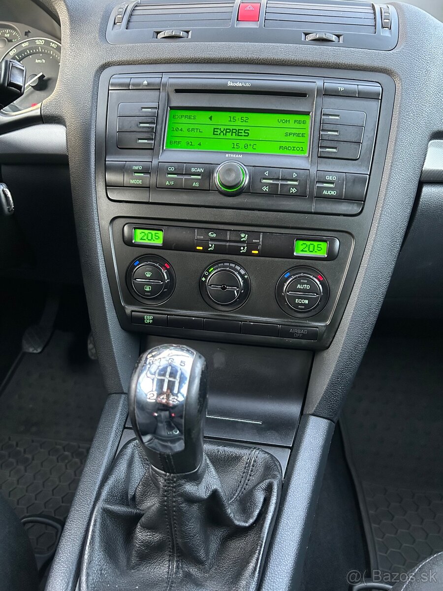 Škoda Octavia Combi 2.0 TDI 103KW - 10