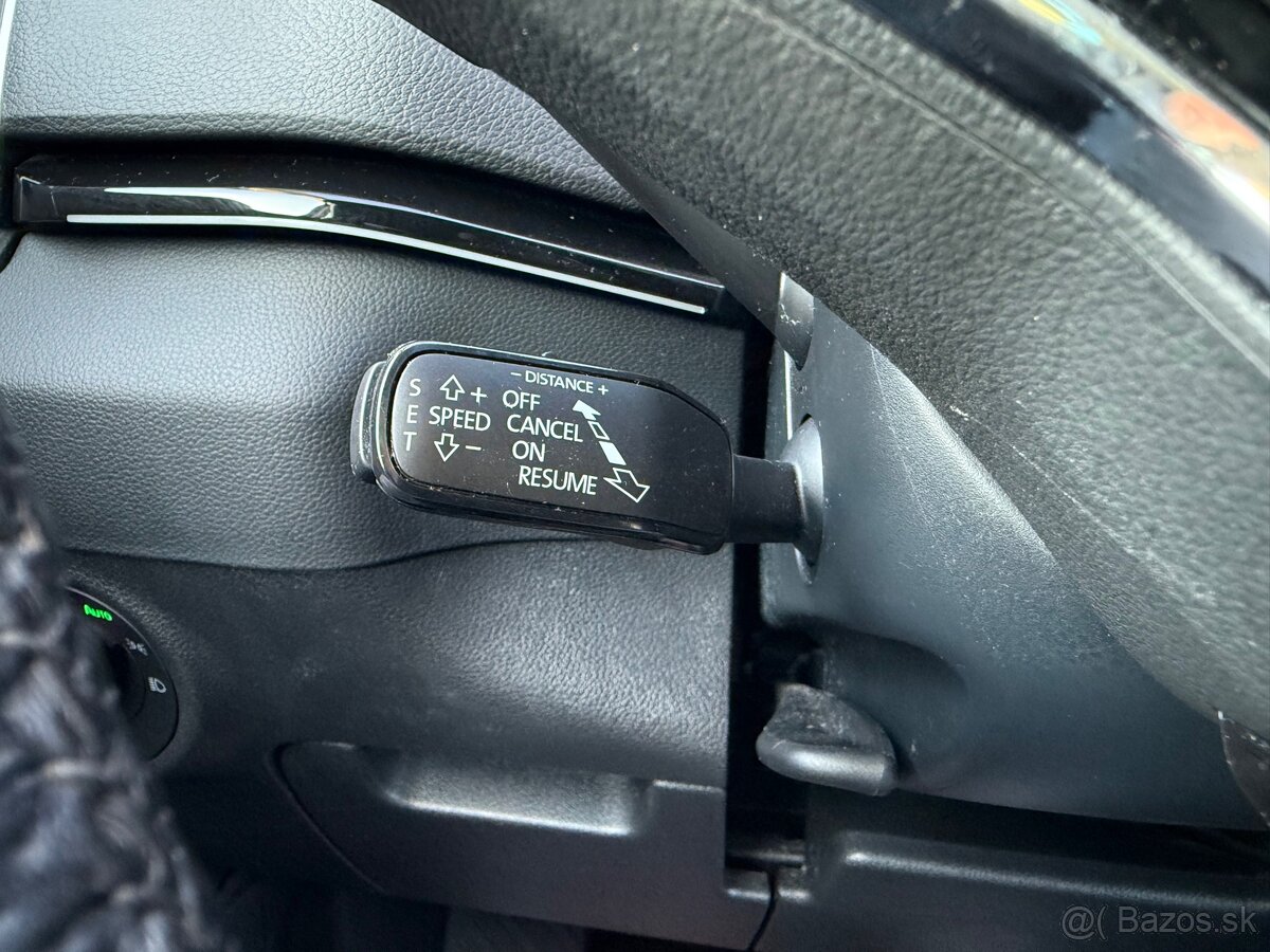 Predám Škoda Karoq 2.0 TDI EVO Style DSG - 10