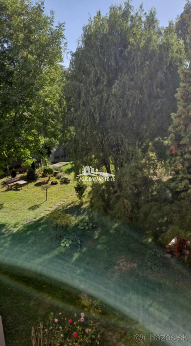 TOP cena - 3-izbový byt na Krivej v centre mesta - 10