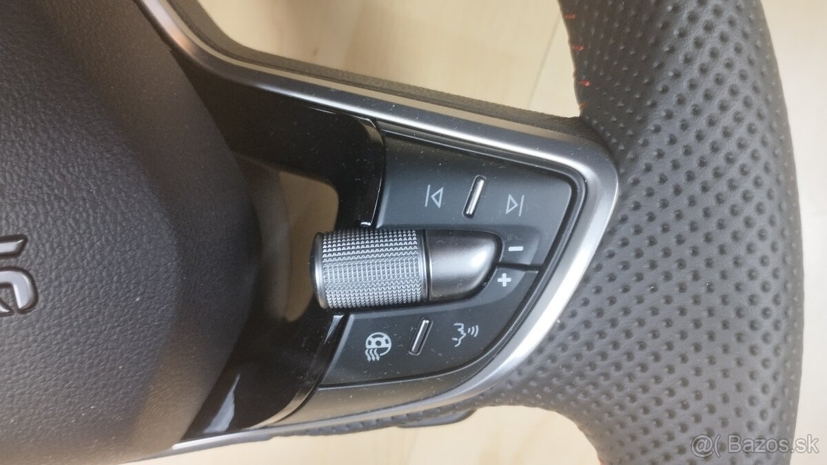 Volant Škoda NOVÝ originální s padly zkosený - 10