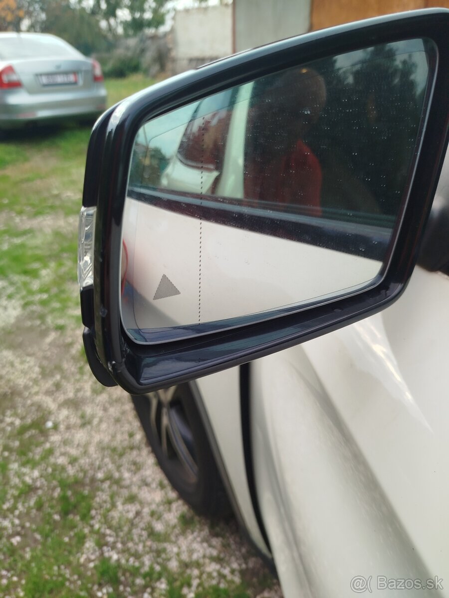 GLA 220cdi 4matic top stav - 10