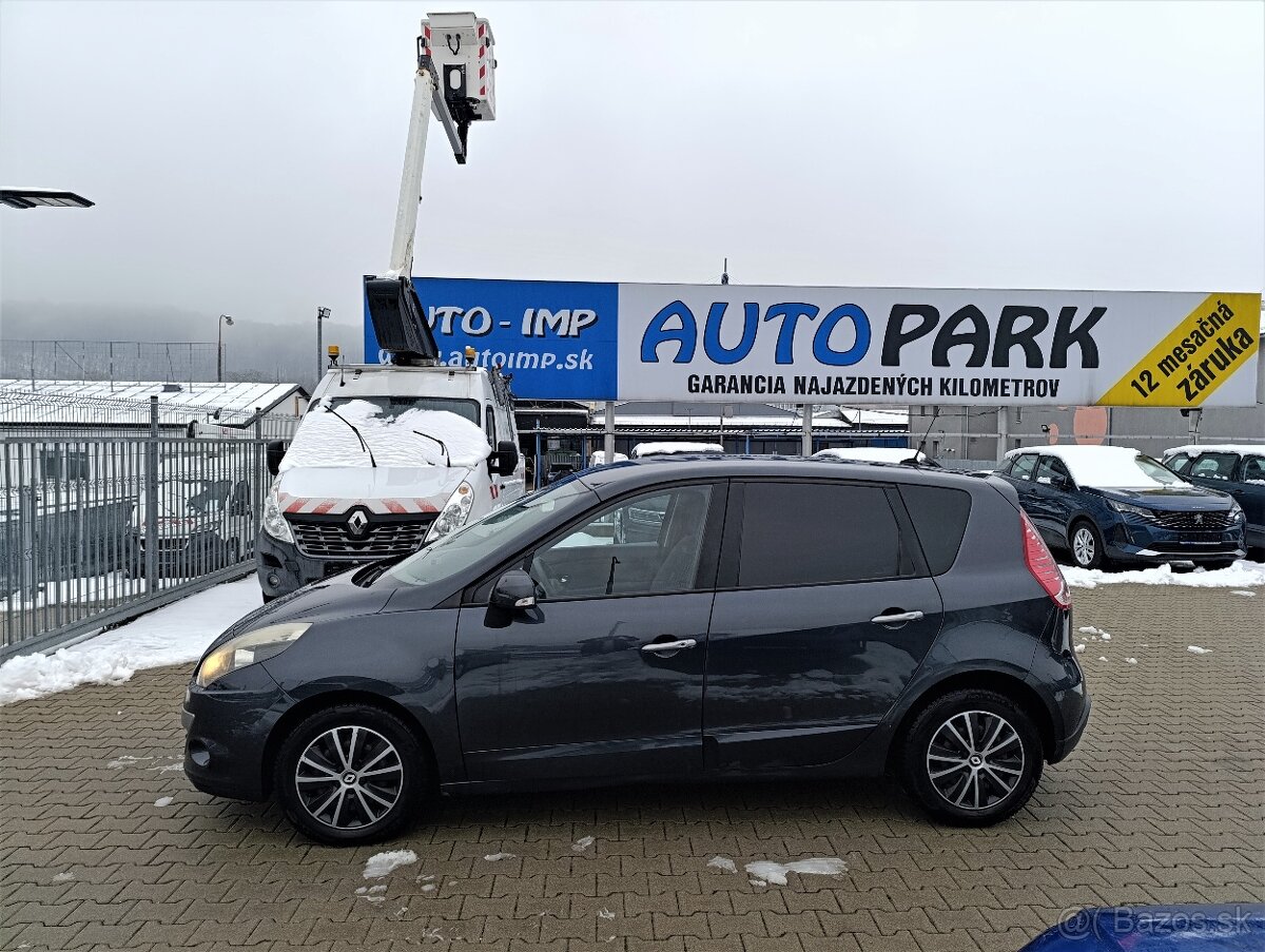 Renault Mégane Scénic - 10