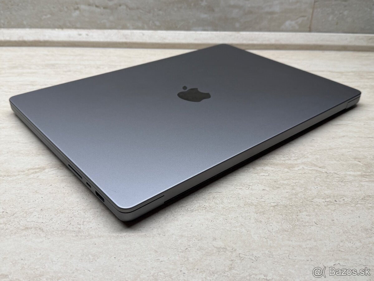 Apple MacBook Pro 16" / M1 Pro / 16GB / 512GB - 10