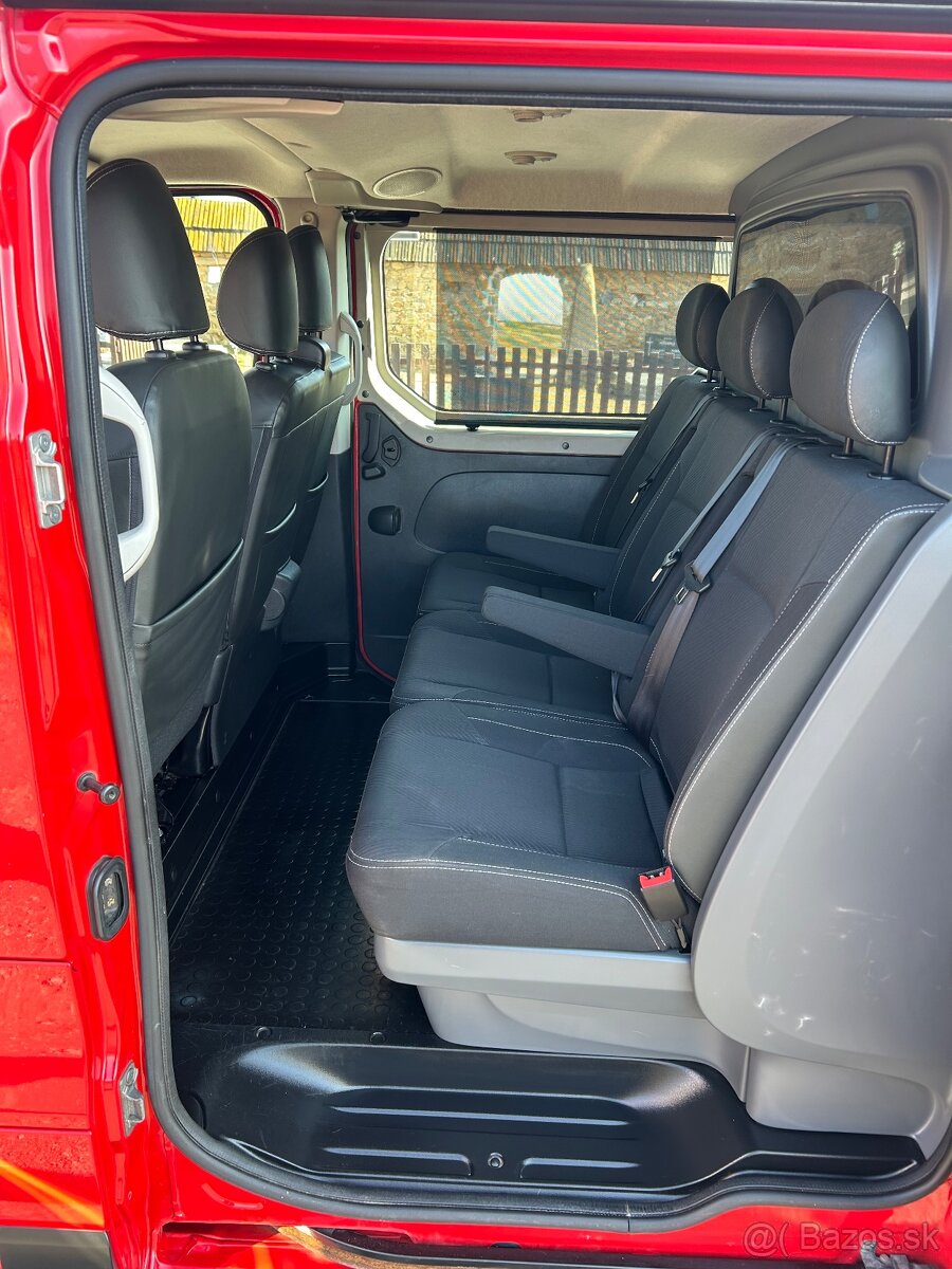 Renault Trafic long 6 miestne 2015 - 10