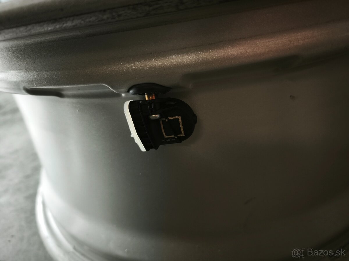 FORD/ R15/R16.ORIG.ALU/LETNE/ PNEU/TPMS - 10